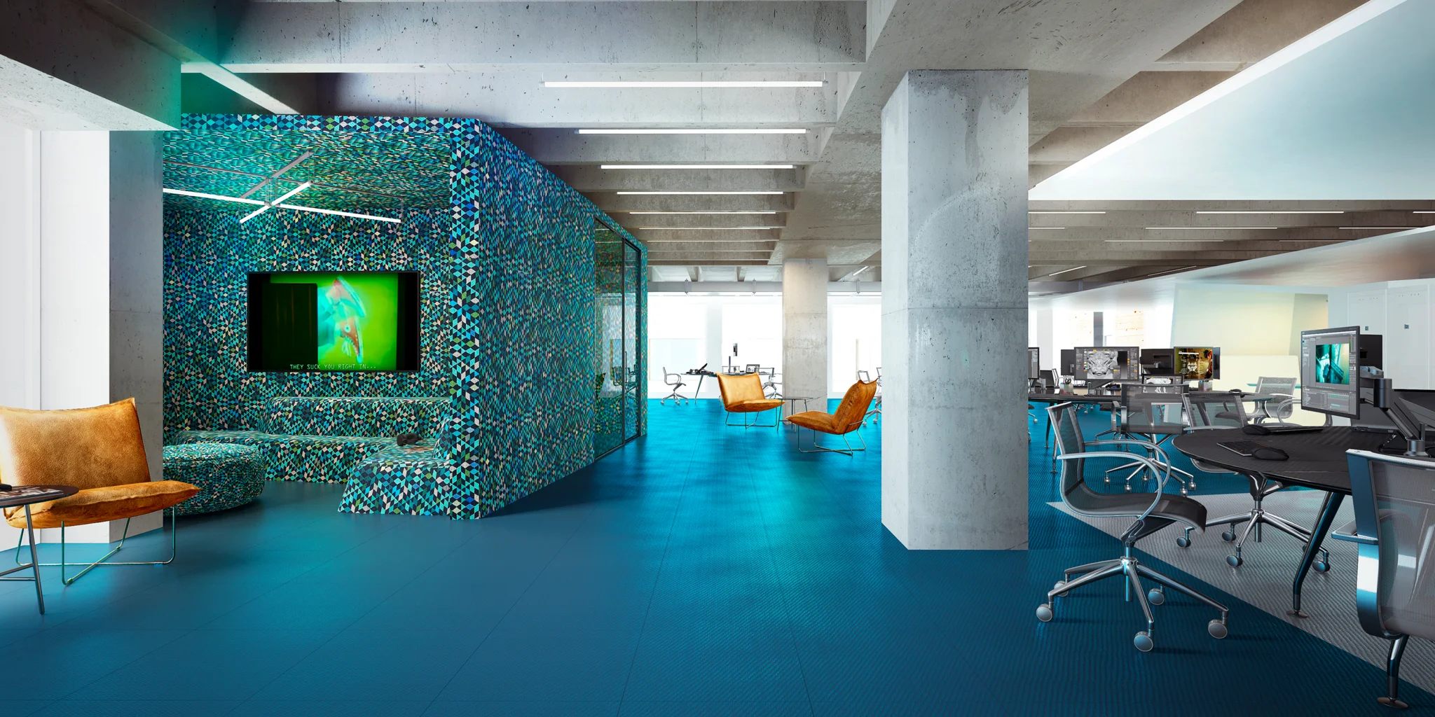 索尼PlayStation总部工作区，开放式会议室吊舱覆盖着明亮的蓝色织物