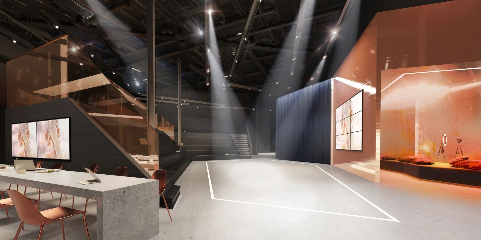 礼堂有黑色的座位和铜色的墙壁。